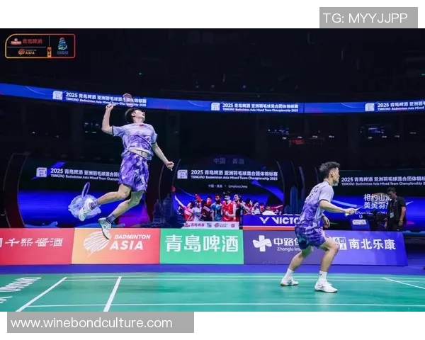 羽毛球盛宴:深入武汉羽毛球队的团队协作与默契之道 羽毛球盛宴:深入武汉羽毛球队的团队协作与默契之道